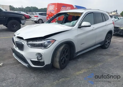 2016 BMW X1 xDrive28I z USA, uszkodzony, nr VIN WBXHT3C34GP883672